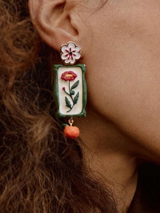 Zara Jewelry - Flower dangle earrings S1433